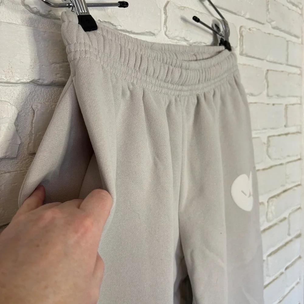 Princess Polly‎ Light Gray Cotton Blend Sweatpants Women's size 4 Small